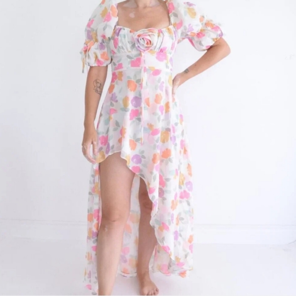 For Love & Lemons White w Floral Petal Print Puff Midi Rose High Low Dre…